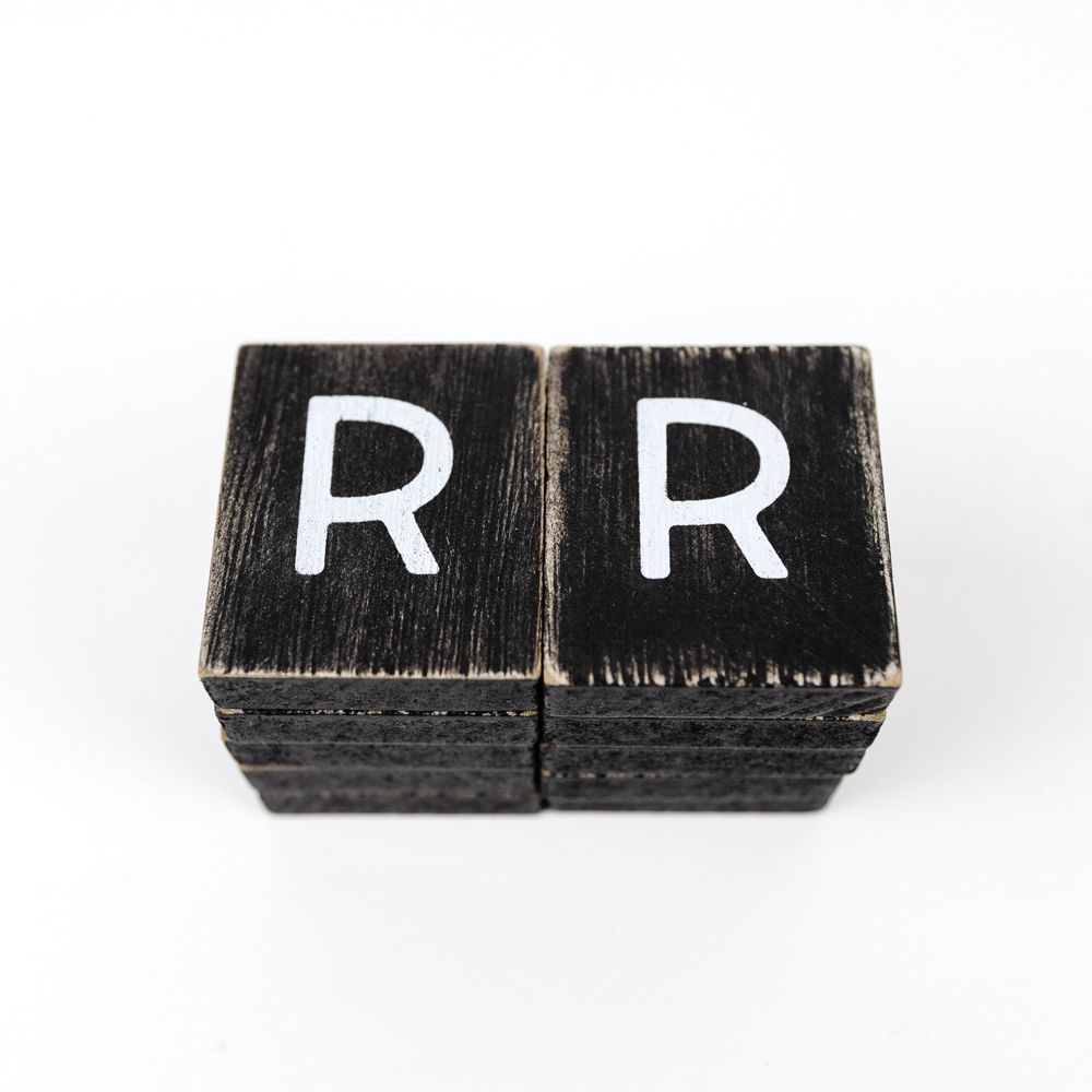 Extra Letters (R) Black/White Adams Ledgie Adams & Co.   