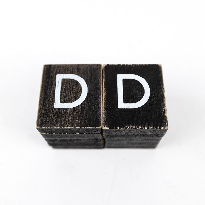 Extra Letters (D) Black/White Adams Ledgie Adams & Co.   