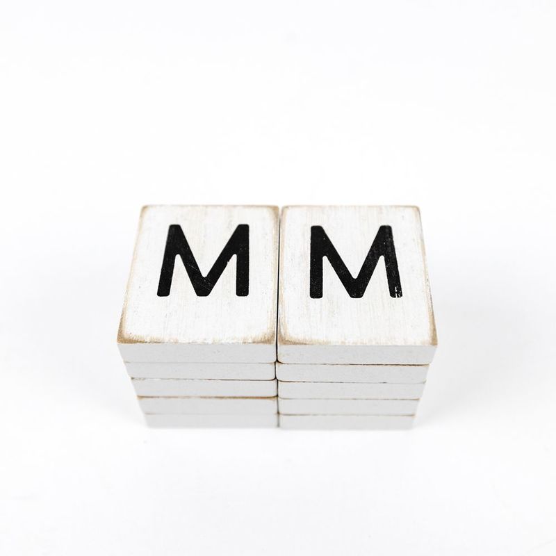 Extra Letters (M) White/Black Adams Ledgie Adams & Co.   