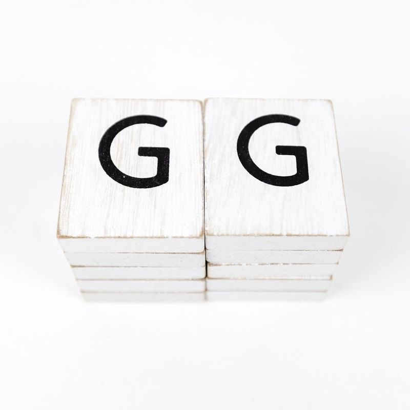 Extra Letters (G) White/Black Adams Ledgie Adams & Co.   